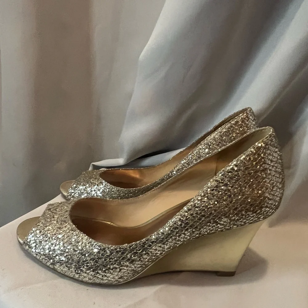 Badgley Mischka Gold Glitter Wedges for Special Occasions